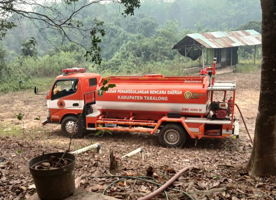 Tanggap Kekeringan, Pemkab Tabalong Salurkan 3.600 Liter Air Bersih ke Sekolah Alam Tanjung Tabalong